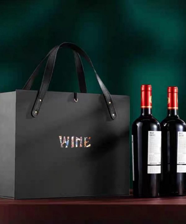 Black bag, WINE foil