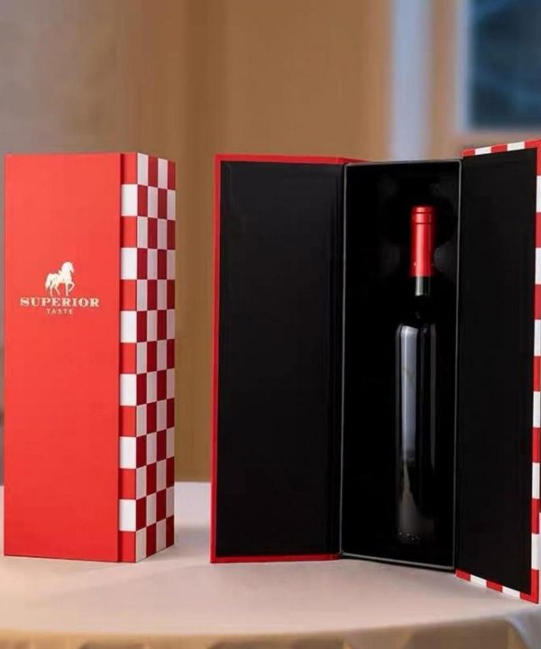 Single bottle, checkered