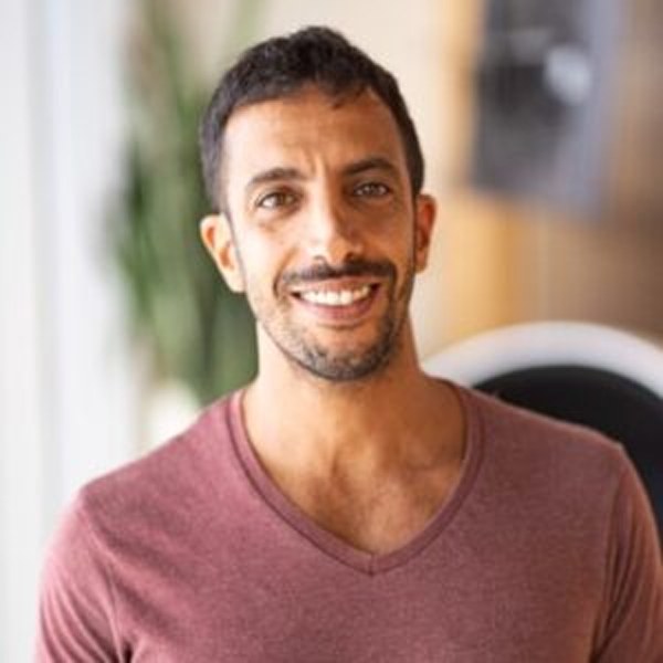 Avi Zecharia