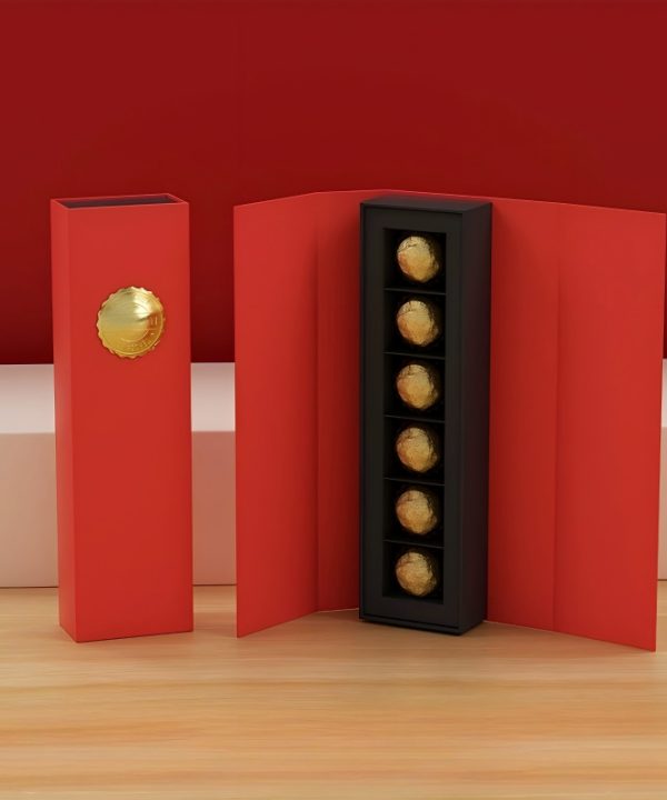 Red gatefold