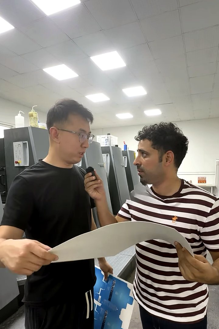 Simon Sostri on the ground in China